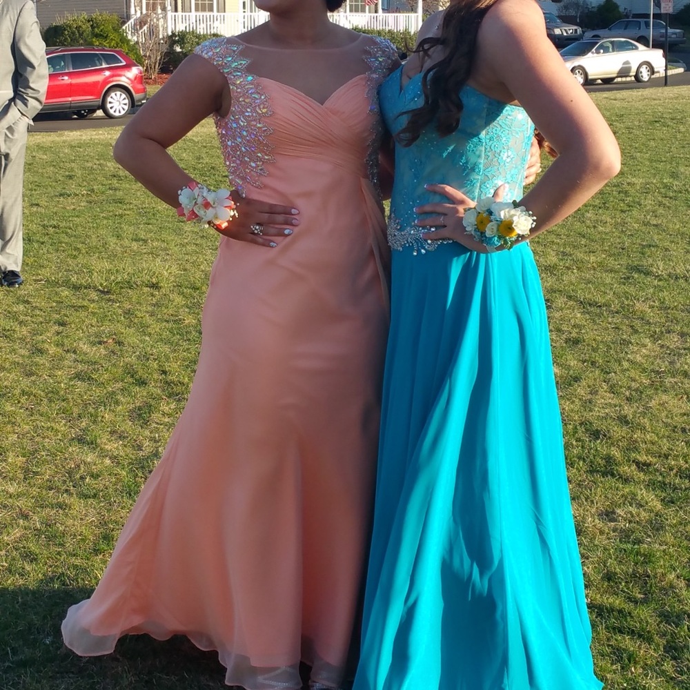 Size 5/6 Dave and Johnny peach prom dress